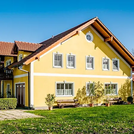 Privatunterkunft Salzingerhof *
